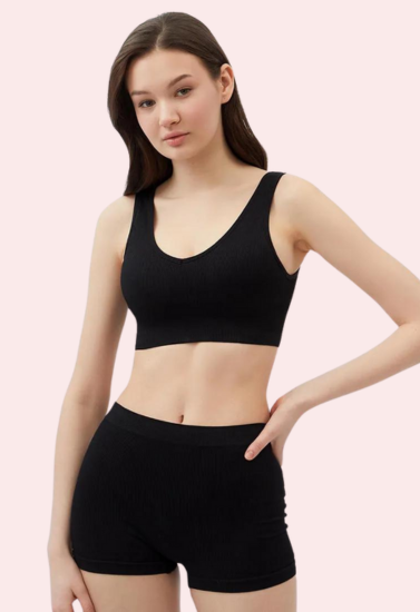 Black Seamless Sports Bra And Boyshort Set