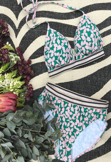 Honeymoon Holiday Gift Pack For Her